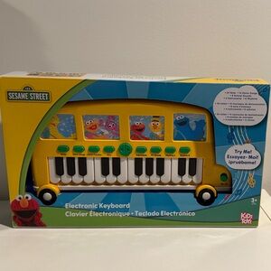 Sesame Street Electronic Keyboard